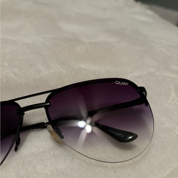 Quay High Key Sunglasses. Blake Frame / Fade Lens - Picture 4 of 6